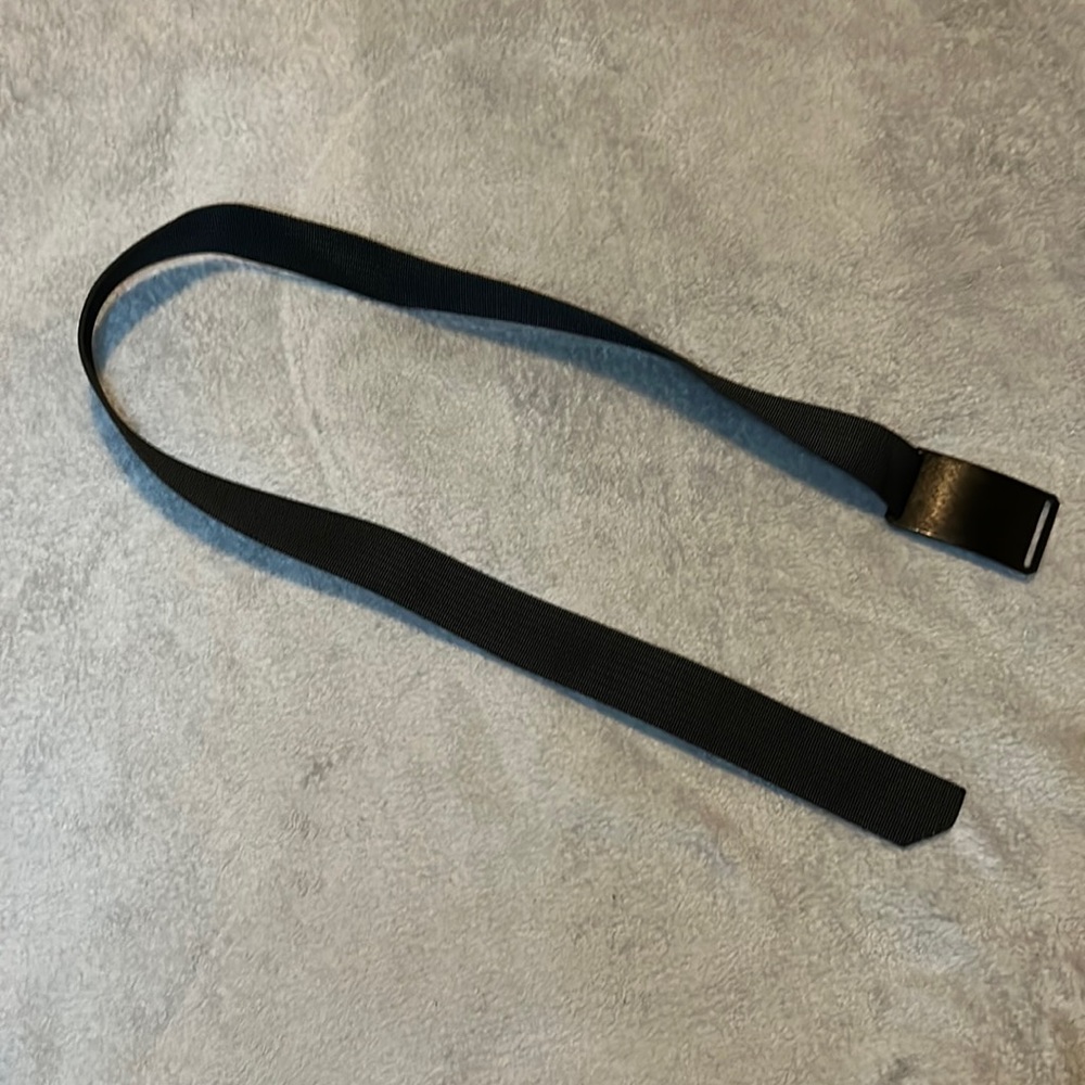 No buckle belt